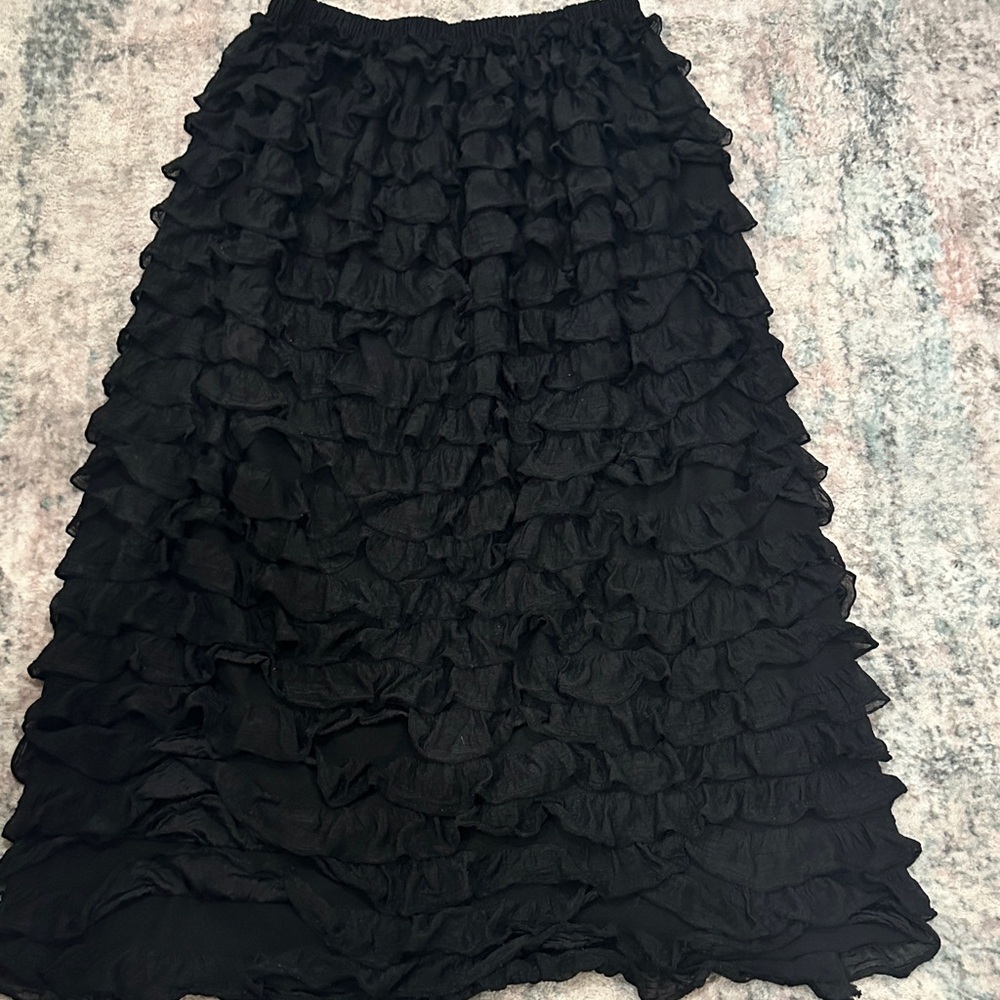 Elegant Black Ruffled Skirt